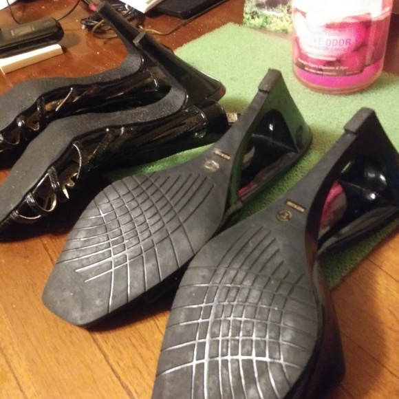 2 pair of Black heels - Picture 4 of 4